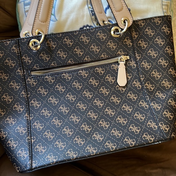 Purse - Picture 2 of 3